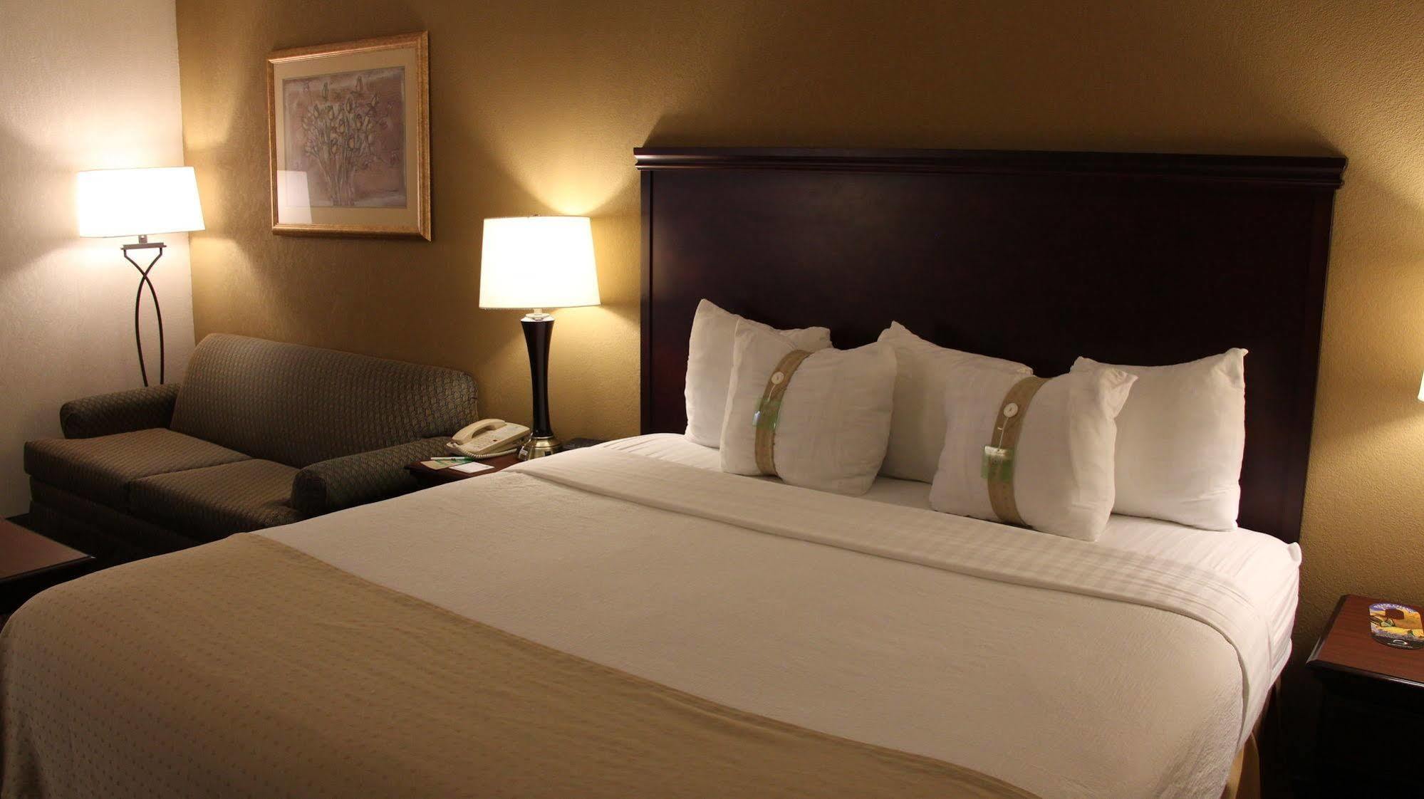 Holiday Inn Huntsville - Research Park By Ihg Екстер'єр фото
